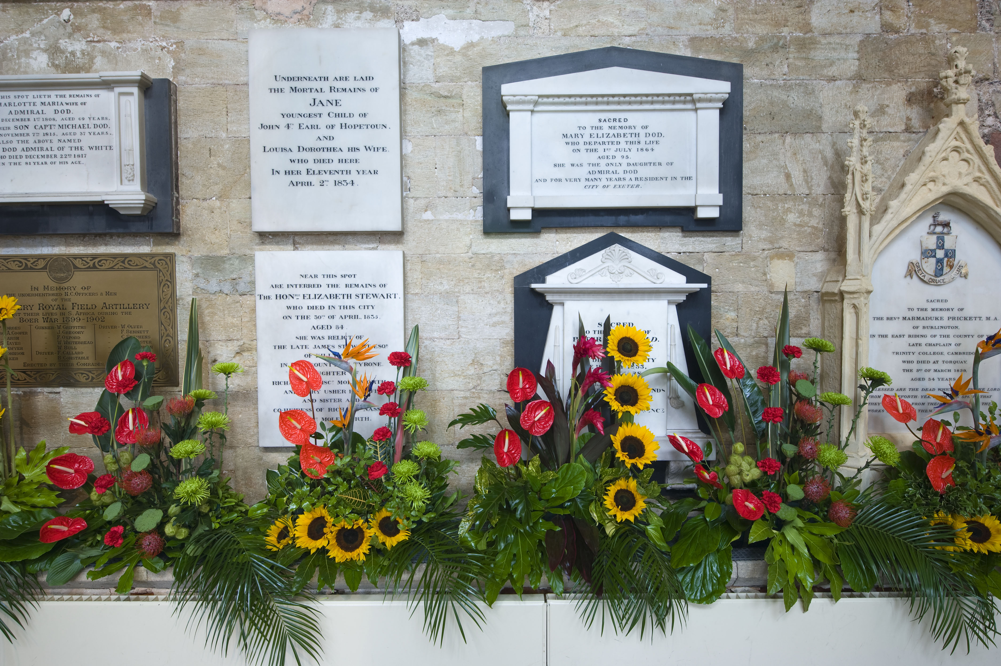 An afternoon with Exeter Cathedral's flower arrangers The Exeter Daily